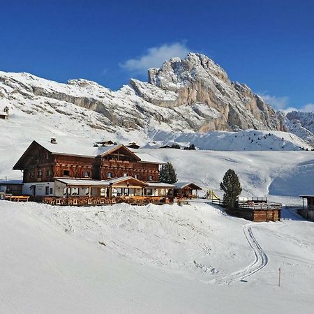 Rifugio Fermeda Hutte Hostal Santa Cristina Val Gardena Exterior foto