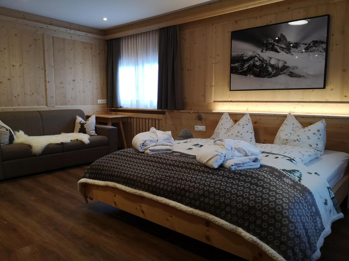 Rifugio Fermeda Hutte Hostal Santa Cristina Val Gardena Exterior foto