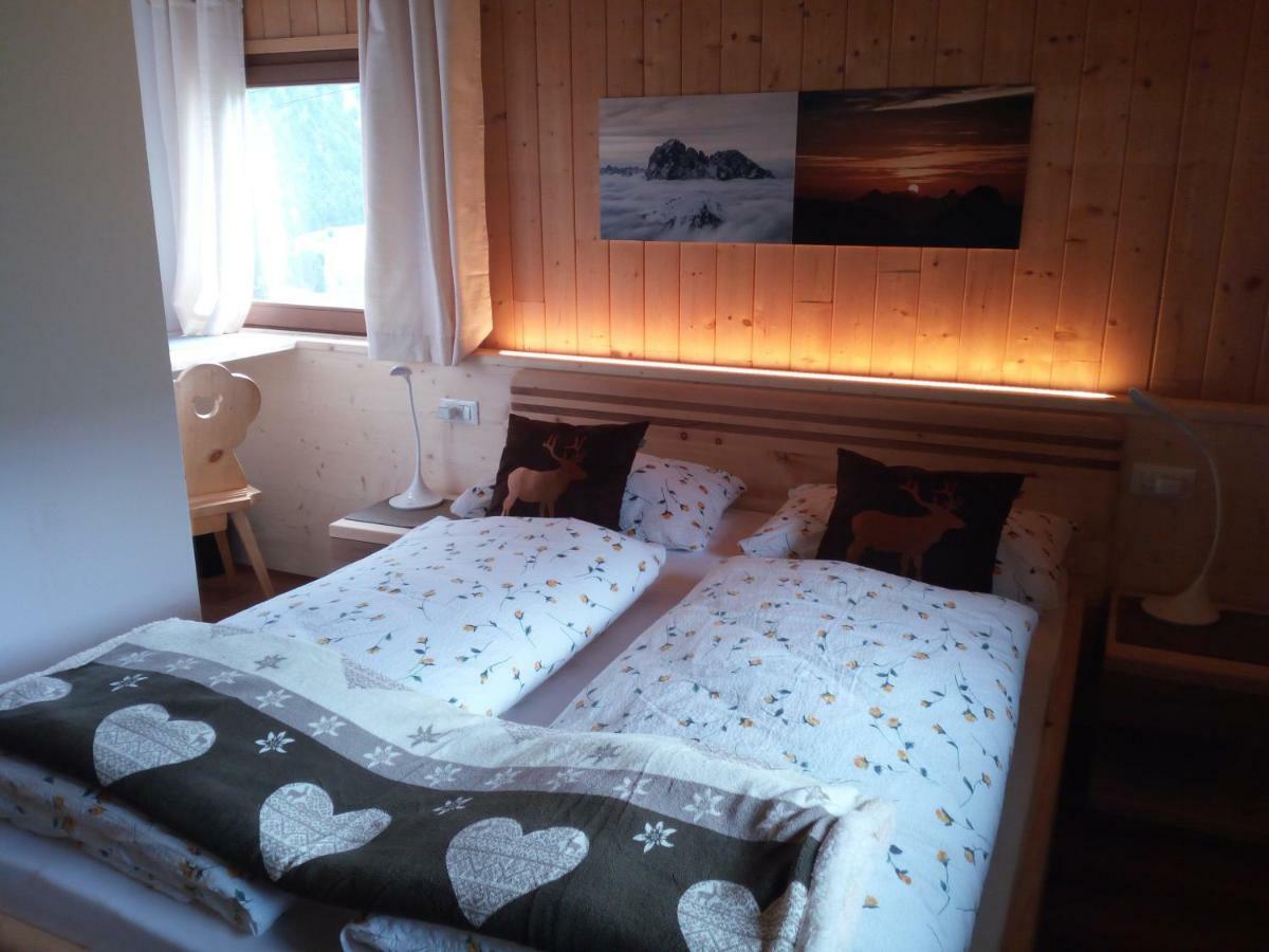 Rifugio Fermeda Hutte Hostal Santa Cristina Val Gardena Exterior foto
