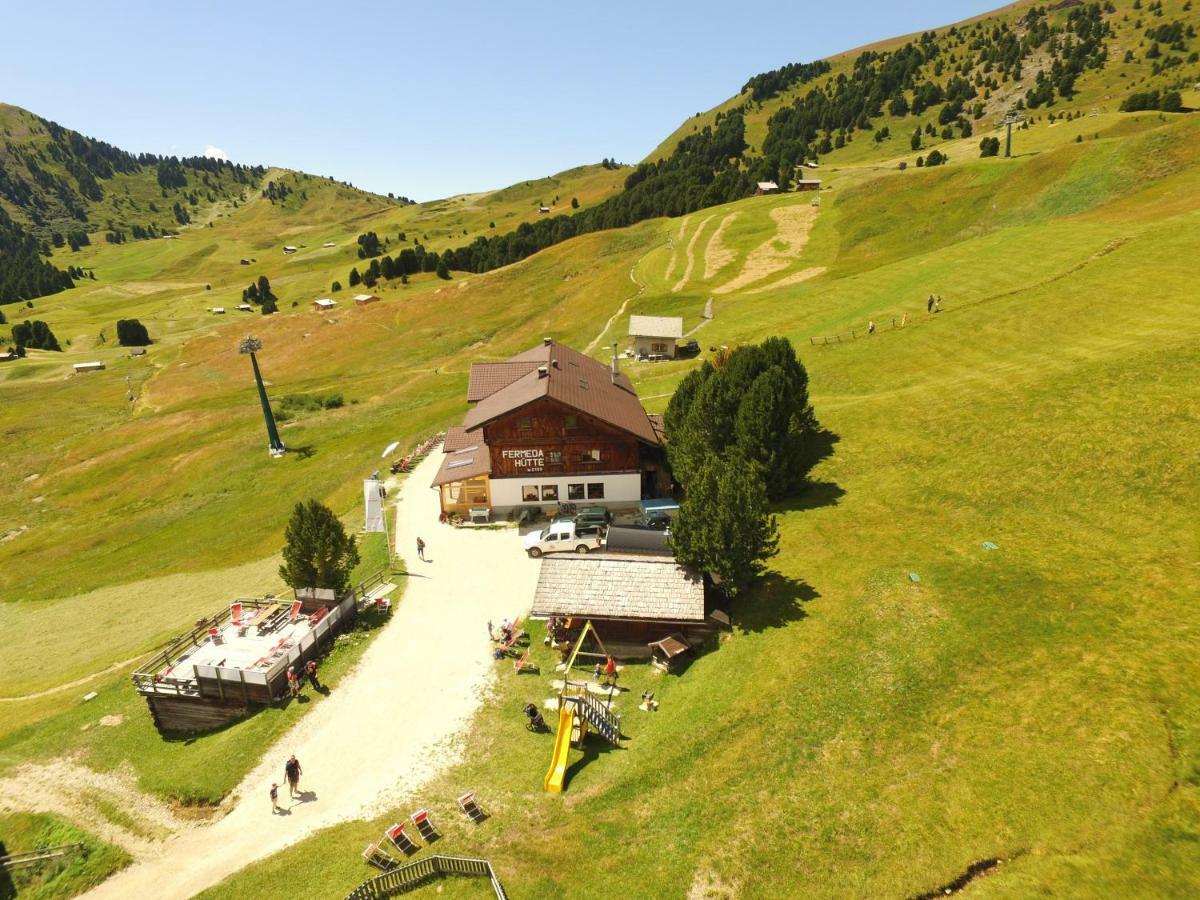 Rifugio Fermeda Hutte Hostal Santa Cristina Val Gardena Exterior foto